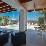 וילה Botanica - Spacious, Heated Pool And Bbq, Sunny Terrace, Garden & Mountain Views *