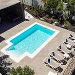 וילה Botanica - Spacious, Heated Pool And Bbq, Sunny Terrace, Garden & Mountain Views *