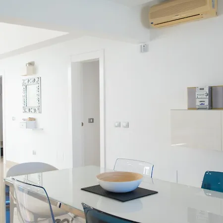 别墅 Botanica - Spacious, Heated Pool And Bbq, Sunny Terrace, Garden & Mountain Views 普拉亚布兰卡