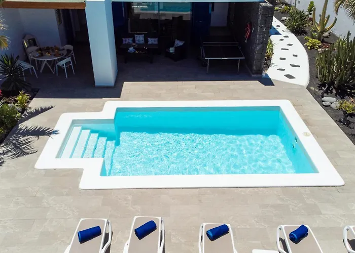 Botanica - Spacious, Heated Pool And Bbq, Sunny Terrace, Garden & Mountain Views