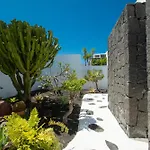 Botanica - Spacious, Heated Pool And Bbq, Sunny Terrace, Garden & Mountain Views プラヤ・ブランカ