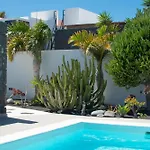 Botanica - Spacious, Heated Pool And Bbq, Sunny Terrace, Garden & Mountain Views プラヤ・ブランカ
